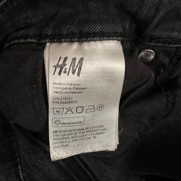 H&M &Denim Black Denim Shorts - Picture 7 of 8